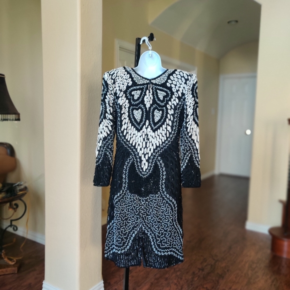 Gold Star VTG Beaded Statement Pure Silk Dress - Picture 4 of 15